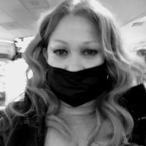 Meet your Posher, Isabel